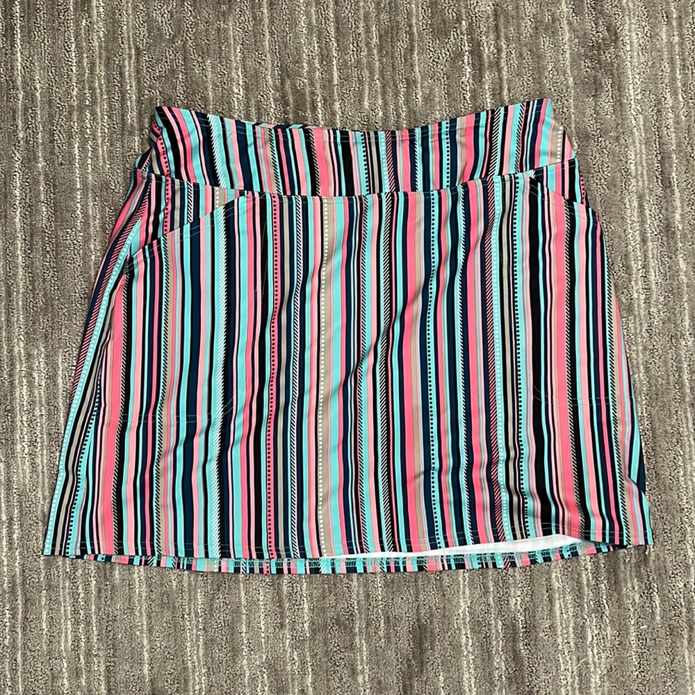 Like new golf skirt